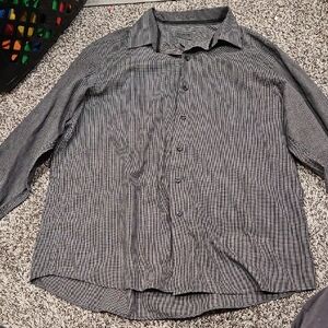 Arrow Men's Black and White Striped Shirt